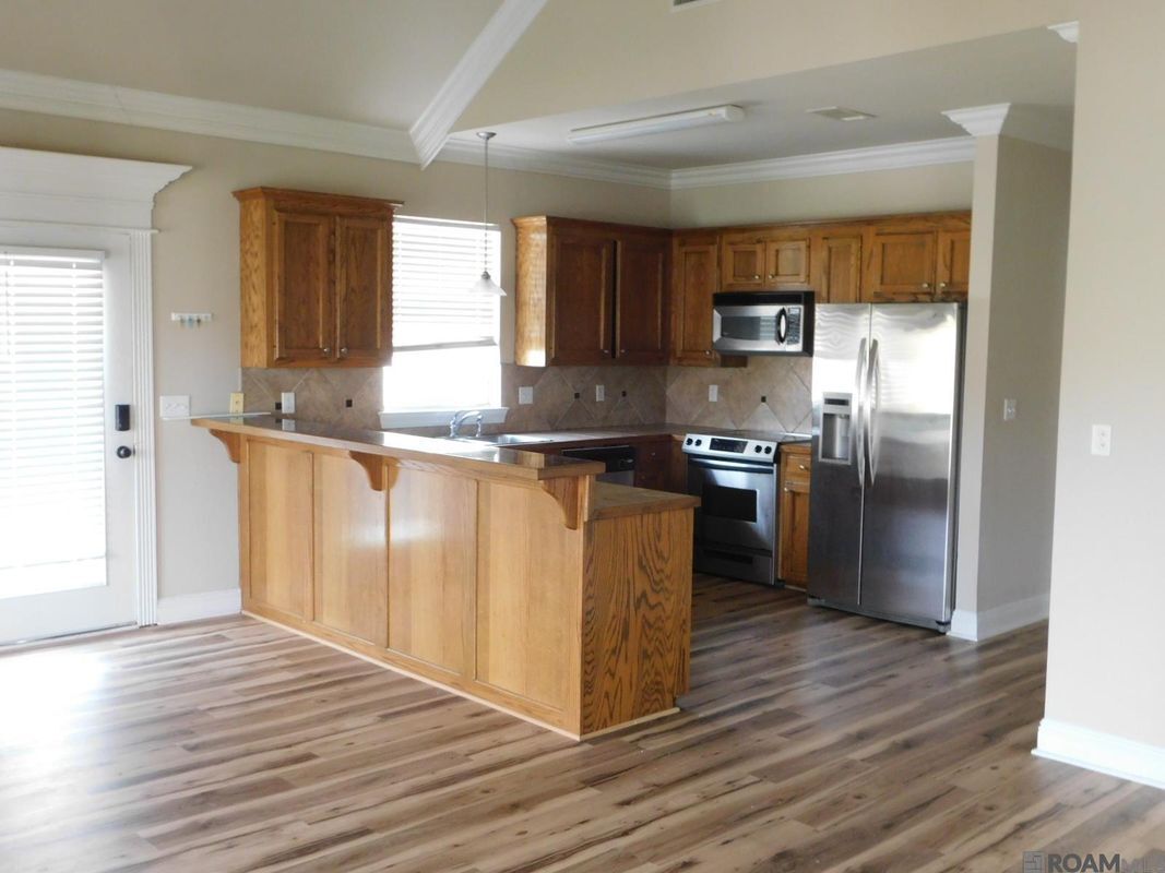 Building Photo - 11182 River Highlands Dr