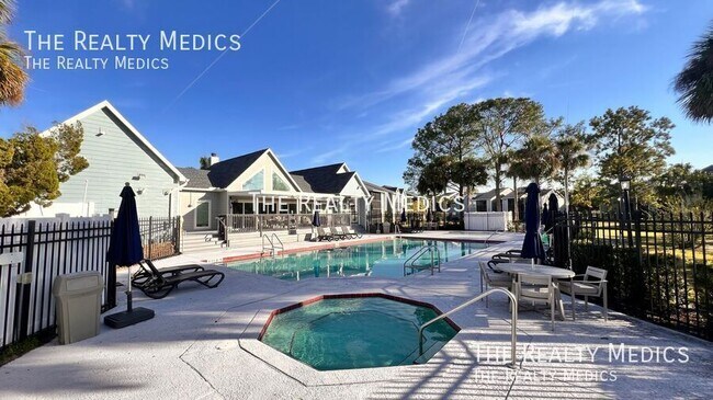 Building Photo - 3700 Idlebrook Cir