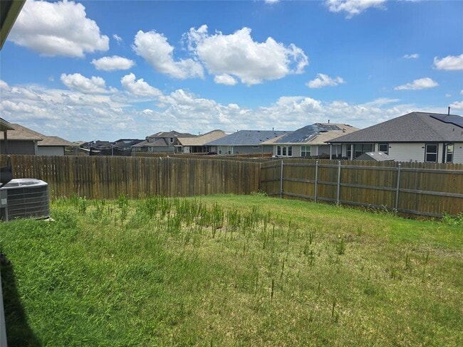 Building Photo - 200 Lavaca River Ln