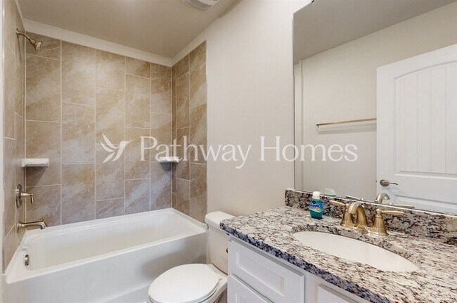 Building Photo - 207 Adams Tree Wy