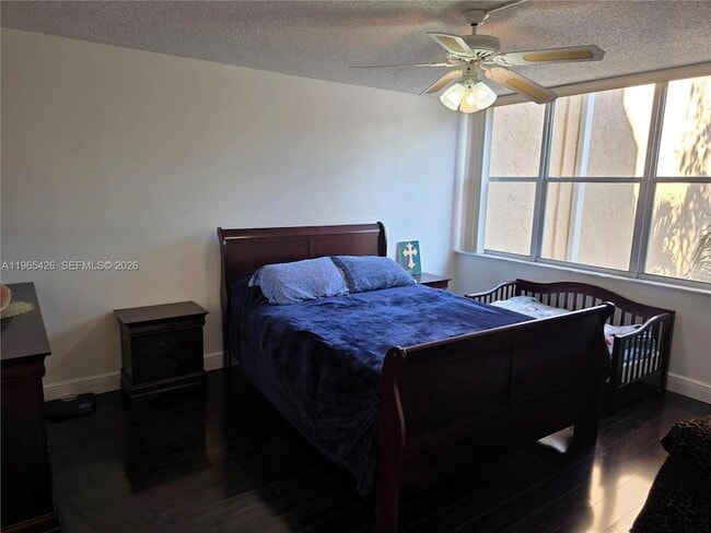 Building Photo - 3771 Environ Blvd