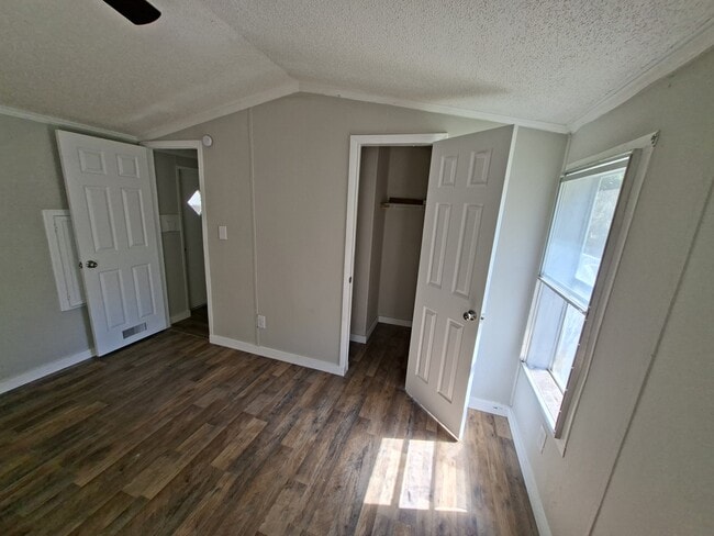 Building Photo - 292 Pittsburg Landing