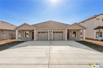 Building Photo - 3414 Abraham Dr