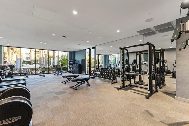 Building Photo - 6587 N Palmeraie Blvd