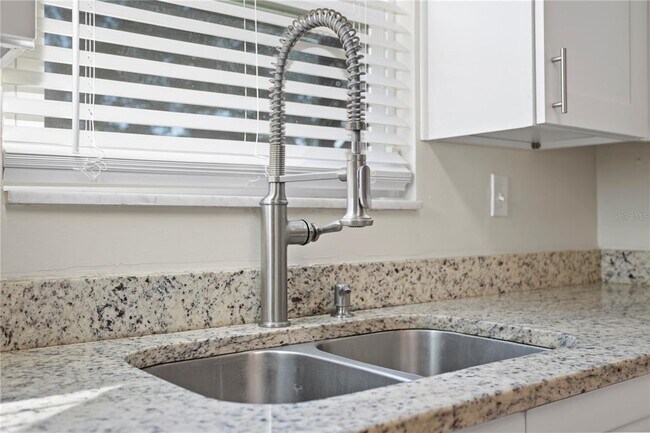 Building Photo - 200 St Andrews Blvd