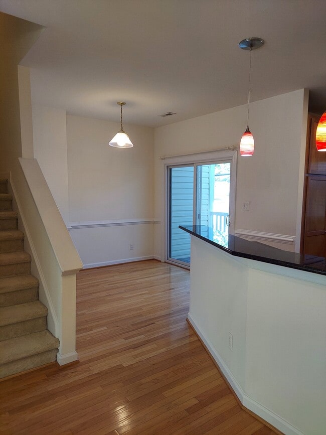 Building Photo - 2013 Baltic Ave