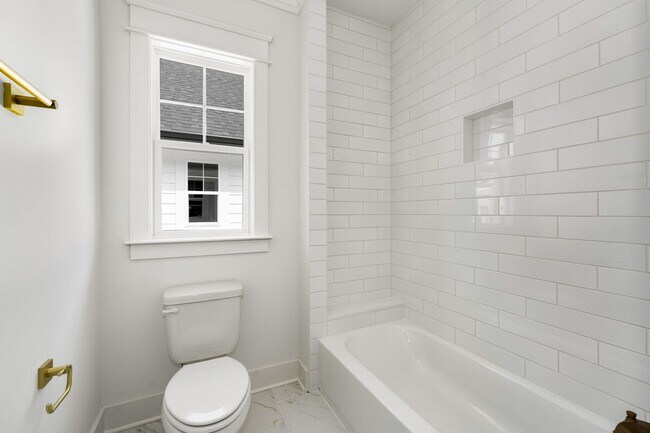 Building Photo - Beautiful home in The Nations!  4 bedrooms and 3 bathrooms in well sought after area.