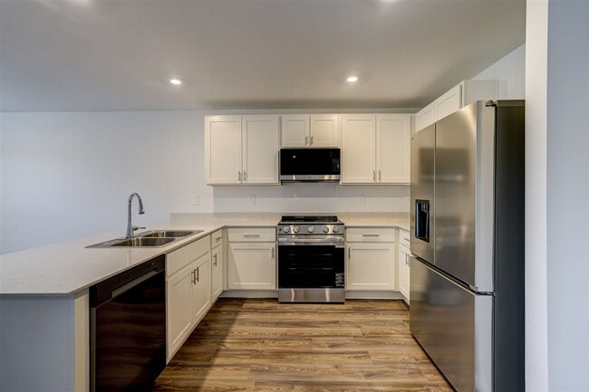 Building Photo - Brand New 3 Bedroom, 2 Bath Home! Never Been Lived In!