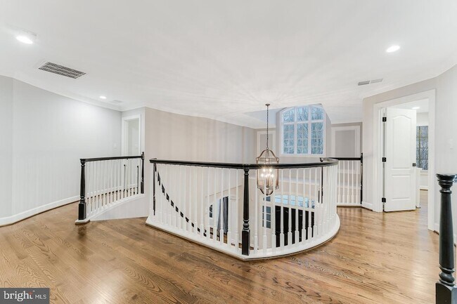 Building Photo - 7814 Crownhurst Ct