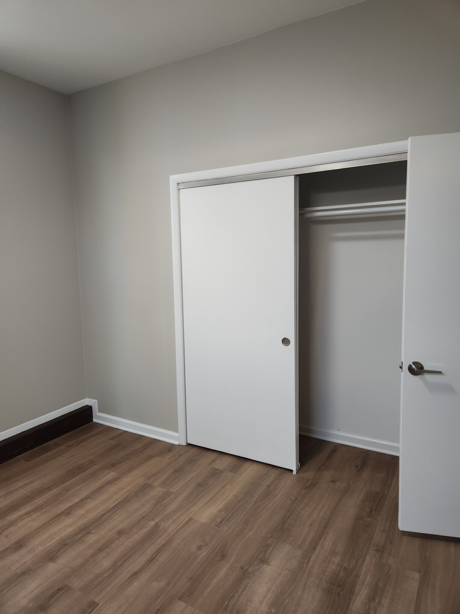 Building Photo - 61 W Oakland Ave