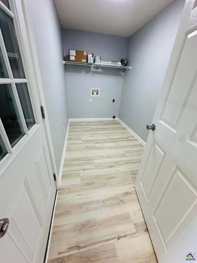 Building Photo - 107 Eagles Landing Trail