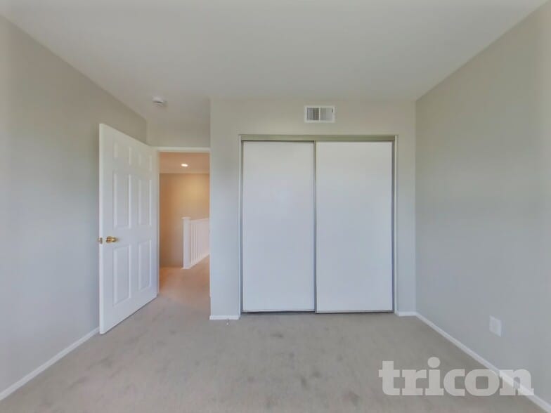 Building Photo - 15591 Eastwind Ave