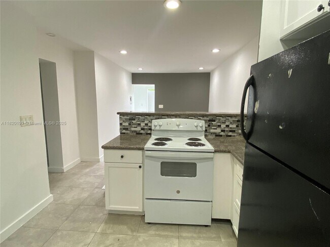 Building Photo - 1351 NW 45th St