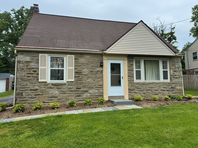 Building Photo - 1549 County Line Rd