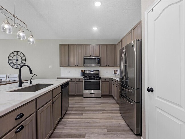 Building Photo - 1006 Camellia Hls Ln