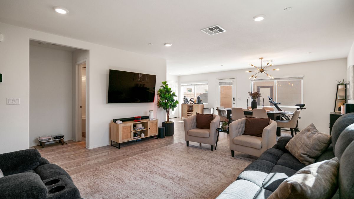 Building Photo - 67361 Rio Largo Rd