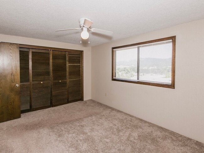 Building Photo - Great 3 Bedroom 2 Bath House!