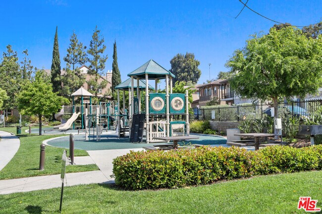 Building Photo - 3624 Medici Ln