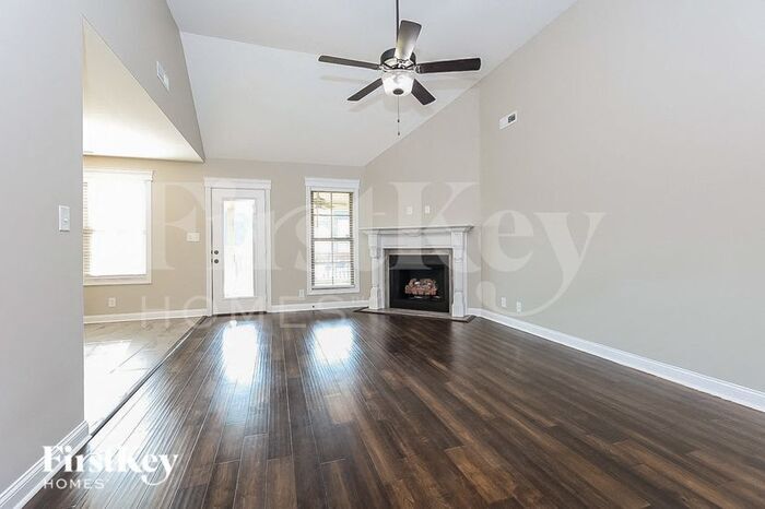 Building Photo - 718 Rushville Dr