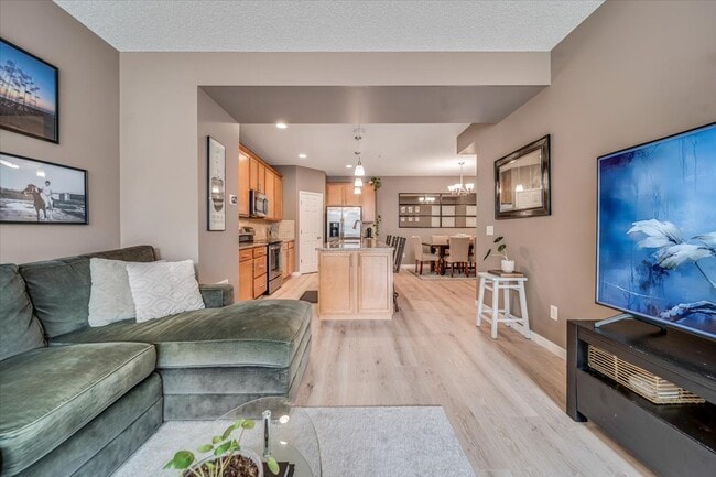 Building Photo - 1960 Commonwealth Blvd