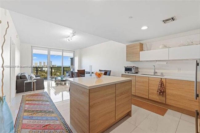 Building Photo - 16385 Biscayne Blvd