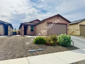 Building Photo - 9251 N Peridot Vis Ave