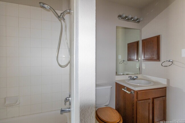 Building Photo - 2319 Salmon Creek