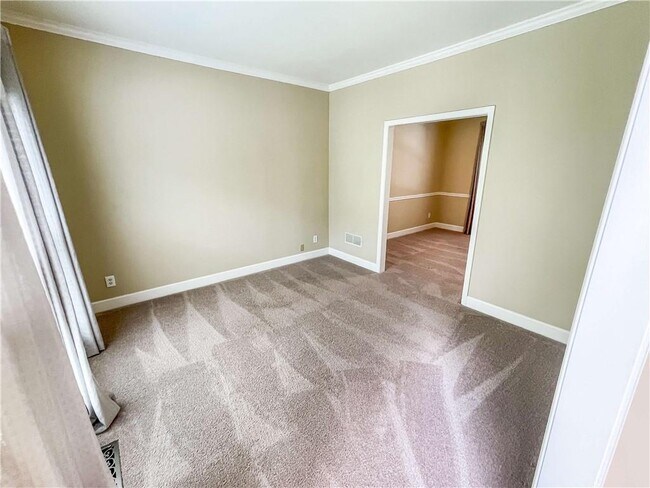 Building Photo - 1598 Brentwood Dr