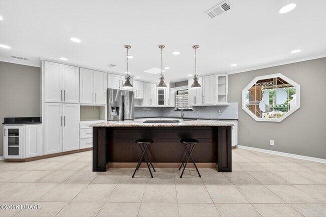 Building Photo - 16 Forest View Way