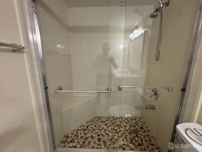 Building Photo - 1301 Plymouth Rd