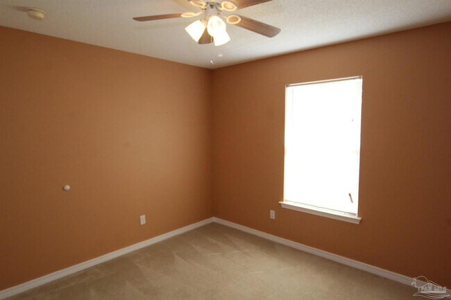 Building Photo - 386 Mizzen Ln