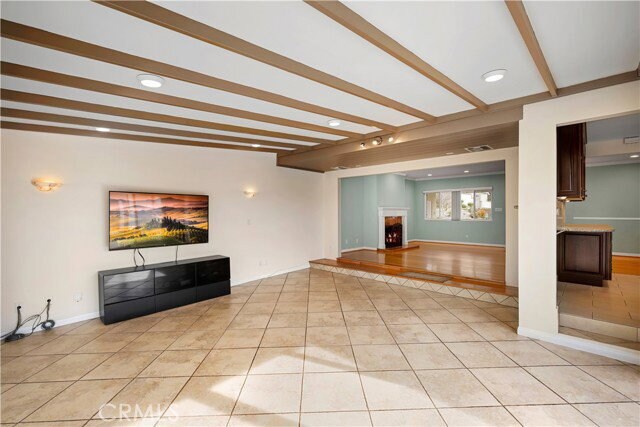 Building Photo - 841 Irving Dr