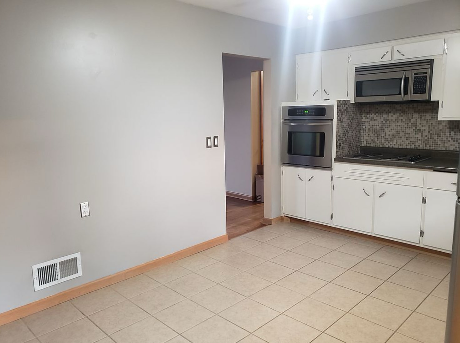 Building Photo - 2616 S 48th Ave
