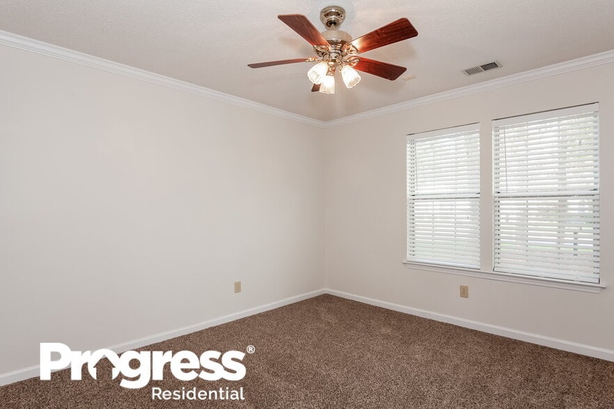 Building Photo - 3407 Mayhurst Dr