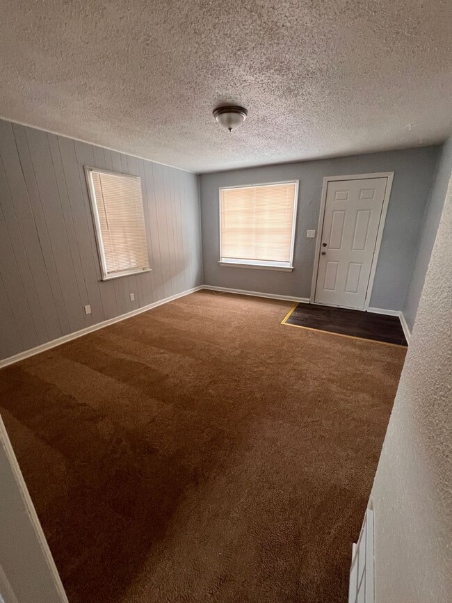 Primary Photo - One bedroom - Midtown