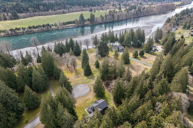 Building Photo - 37909 Theo Ln