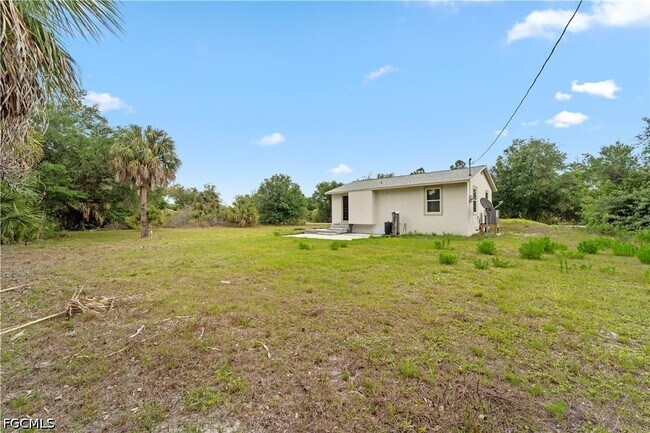 Building Photo - 27160 Chula Vista Dr