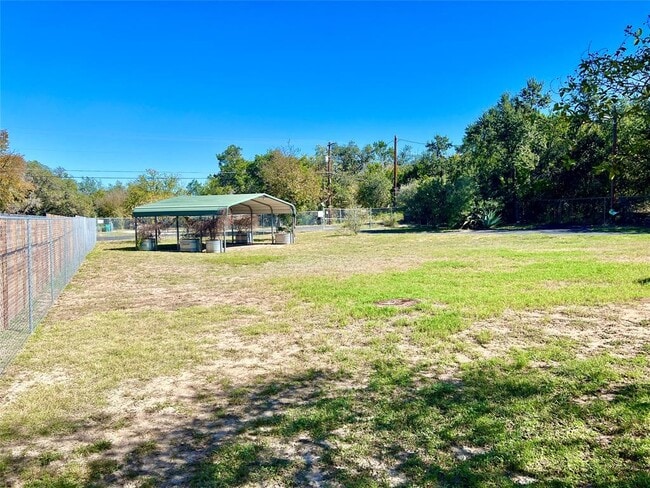 Building Photo - 16001 Awalt Dr