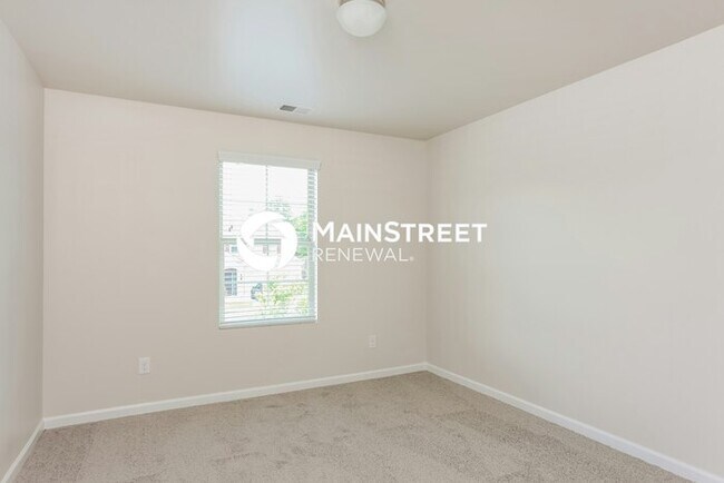 Building Photo - 4 Bedroom Pet-Friendly Home in MCDONOUGH, GA with Main Street Renewal
