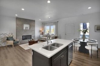 Building Photo - 717 Creative Way