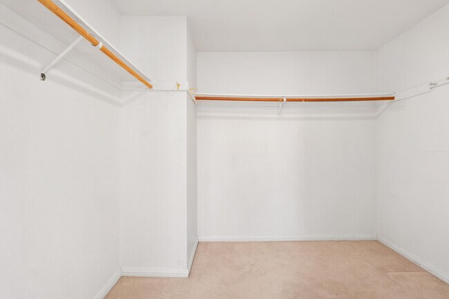 Building Photo - 73322 Shadow Mountain Dr
