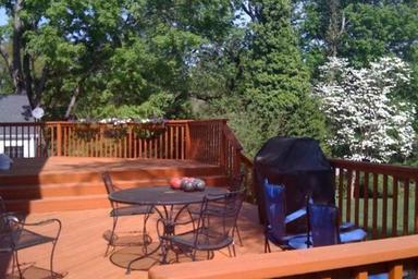 Building Photo - 9405 Locust Hill Rd