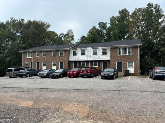 Building Photo - 180 Chalfont Ln