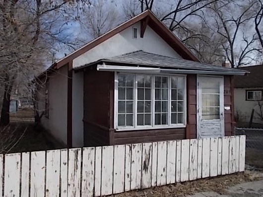 Primary Photo - 1 Bonus Room House close to Downtown
