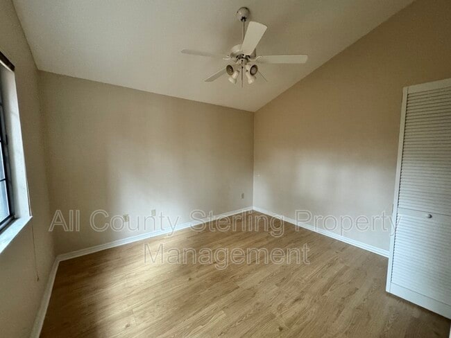 Building Photo - 812 SW 55th Terrace