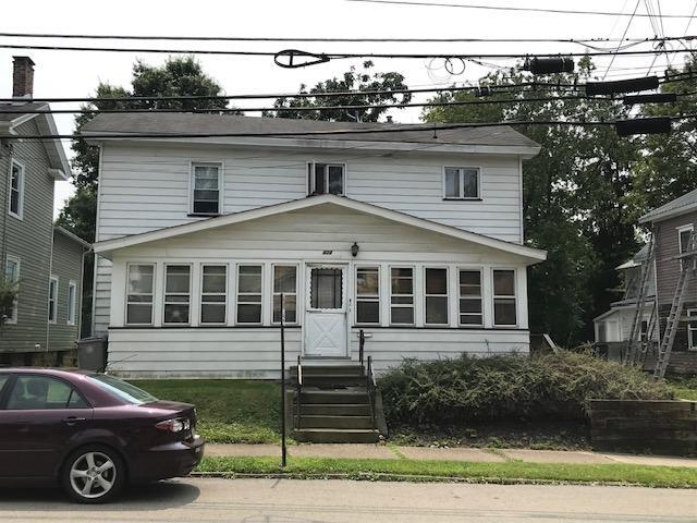 Primary Photo - 424 Pine St