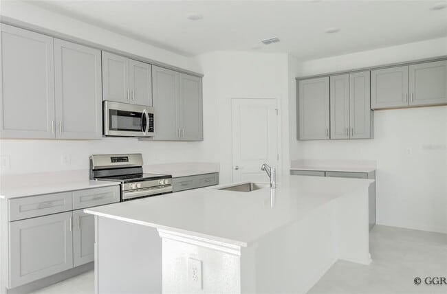 Building Photo - 3193 Country Side Dr