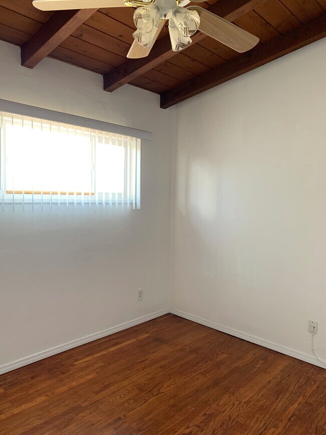 Building Photo - 8571 Onalaska Ave