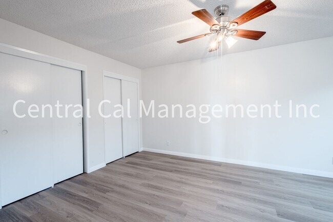 Building Photo - 4621 Auburn St