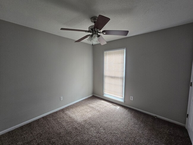 Building Photo - 5616 Bimini Pl